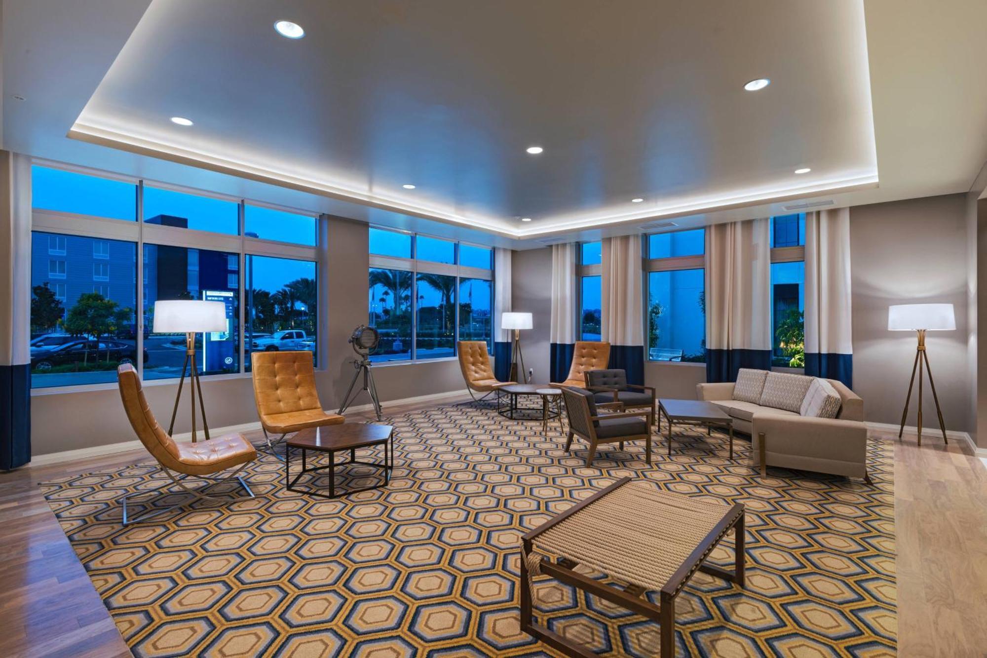 Towneplace Suites By Marriott San Diego Airport/Liberty Station Eksteriør billede